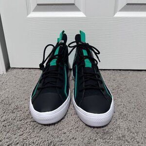 Green Converse Men shoe